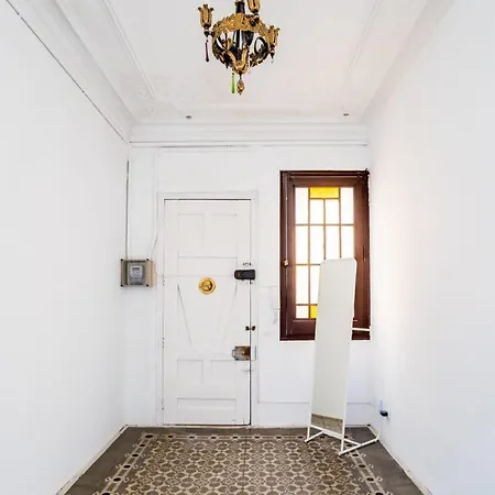 Gran Via Historic Catalan 4bd Only For Families Or Business Groups *