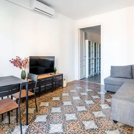 Gran Via Historic Catalan 4bd Only For Families Or Business Groups *