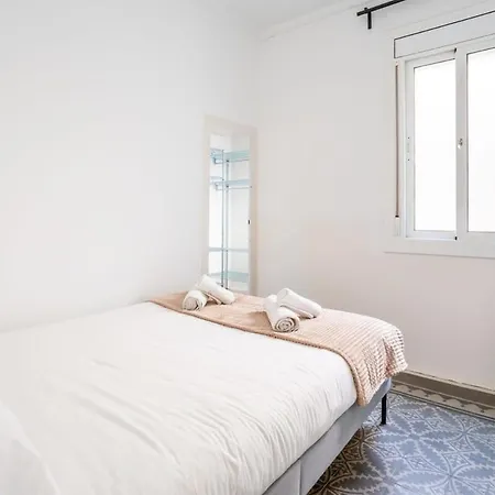 Apartment Gran Via Historic Catalan 4bd Only For Families Or Business Groups Barcelona