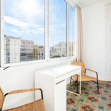 Gran Via Historic Catalan 4bd Only For Families Or Business Groups
