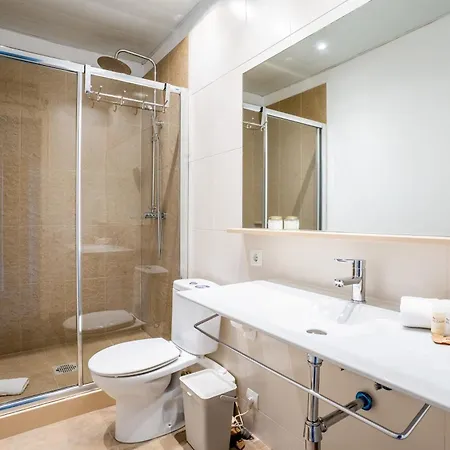 Gran Via Historic Catalan 4bd Only For Families Or Business Groups Apartment